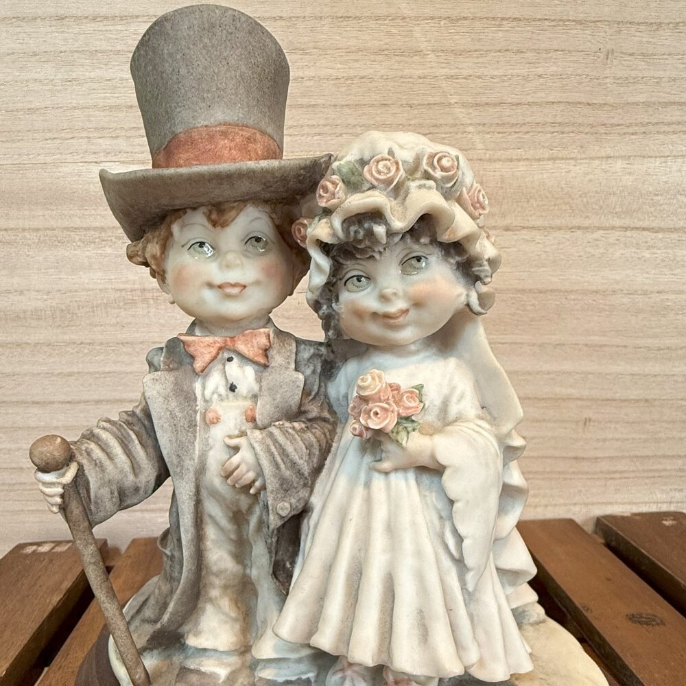 GIUSEPPE ARMANI BRIDE & GROOM FIGURINE